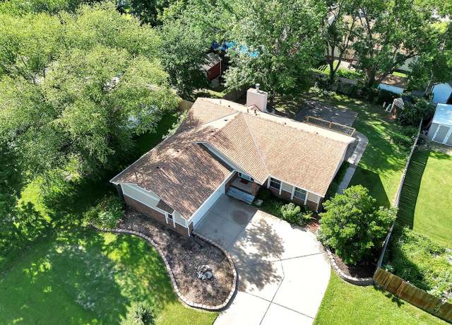Property at 1307 E Blue Spruce Rd, Derby, KS 67037, 3 beds, 2.5 baths