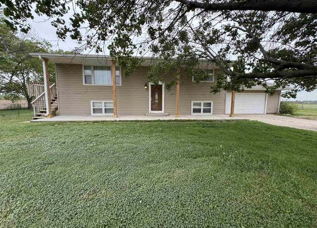 Property at 3922 312th Rd, Arkansas City, KS 67005, 4 beds, 2 baths