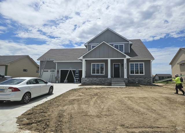 Property at 2519 N Emerald Ct, Andover, KS 67002, 5 beds, 2.5 baths