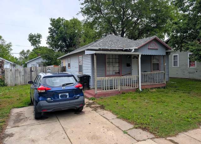 Property at 432 Baker St, Salina, KS 67401, 2 beds, 1 bath