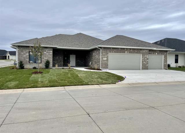 Property at 5146 N Lycee St, Bel Aire, KS 67226, 3 beds, 2.5 baths