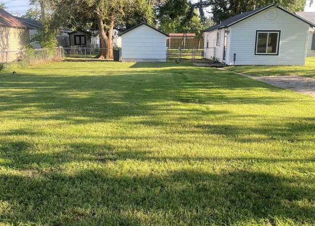 Property at 1121 E 7 th Ave, Hutchinson, KS 67501, 1 bed, 1 bath