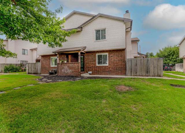 Property at 9017 W Westlawn St #2, Wichita, KS 67212, 3 beds, 2.5 baths