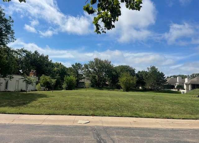 Property at 7 E Via Roma, Wichita, KS 67230