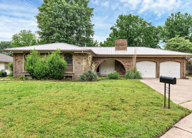 Property at 1306 N Brookfield Ln, Derby, KS 67037, 3 beds, 3 baths