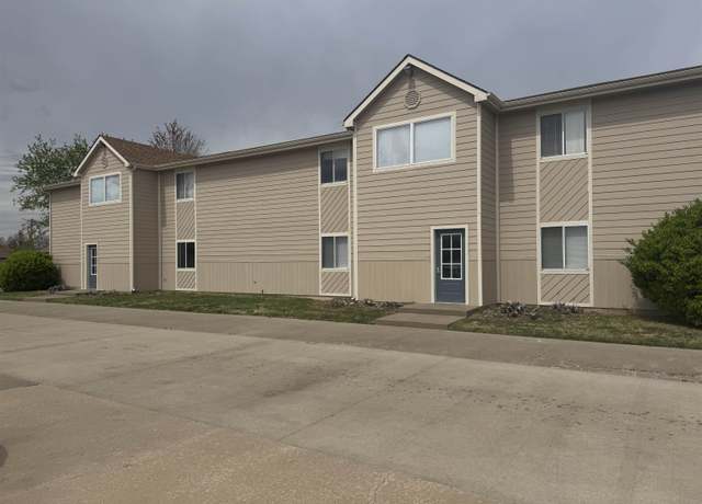 Property at 2153 Tulane Ave, Salina, KS 67401, 8 beds