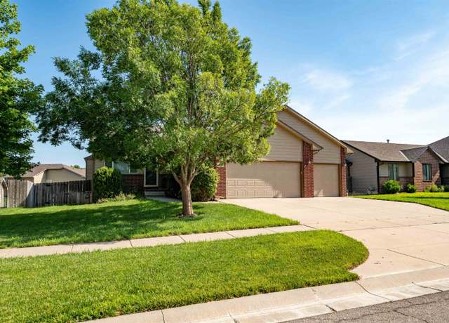 Property at 876 E Winding Lane St, Derby, KS 67037, 3 beds, 3 baths