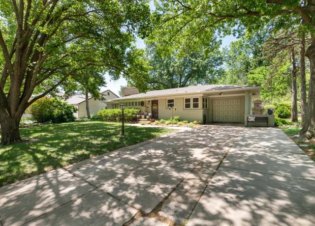 Property at 5653 E Park Hollow Dr, Wichita, KS 67208, 3 beds, 2 baths