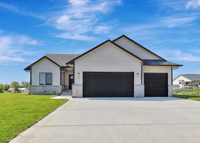 Property at 141 E Poplar Cir, Goddard, KS 67052, 5 beds, 3 baths