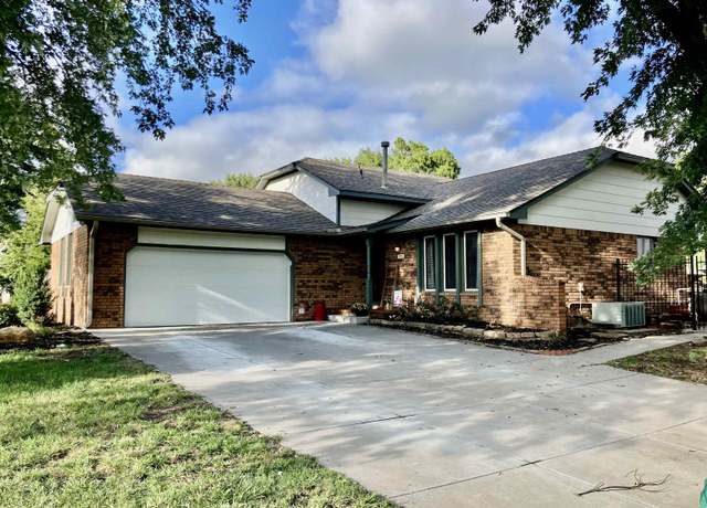 Property at 236 S Parkridge St, Wichita, KS 67209, 4 beds, 3 baths