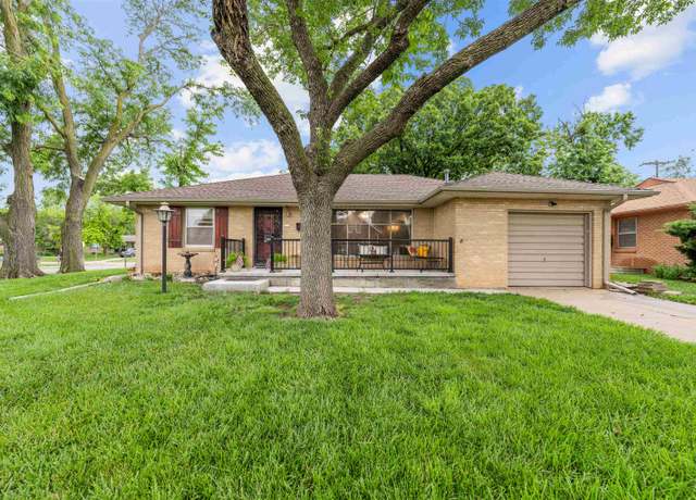 Property at 1720 Lewis Ave, Salina, KS 67401, 3 beds, 2 baths