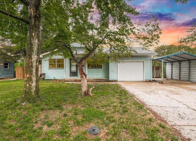 Property at 461 Meeds, Valley Center, KS 67147, 5 beds, 2 baths