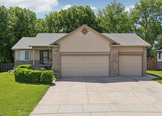 Property at 2917 E Lanners Cir, Wichita, KS 67219, 5 beds, 3 baths