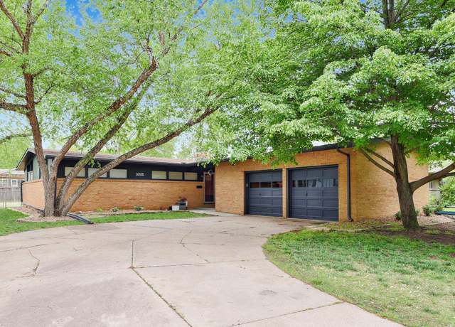 Property at 1015 N Stratford, Wichita, KS 67206-1347, 3 beds, 2 baths