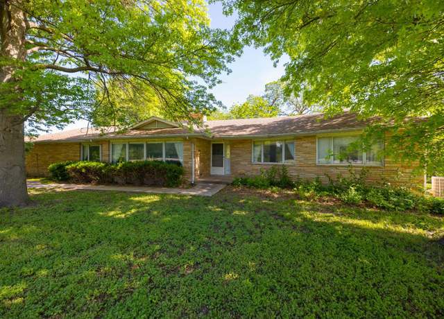 Property at 3700 Palos Verdes, Valley Center, KS 67147, 5 beds, 3.5 baths