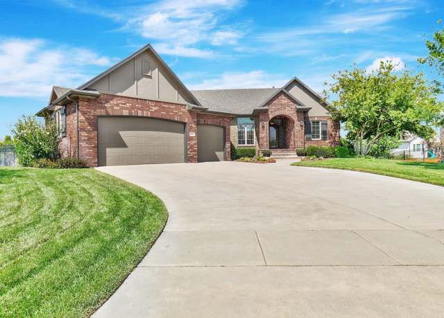 Property at 116 N Fawnwood St, Wichita, KS 67235, 5 beds, 3 baths