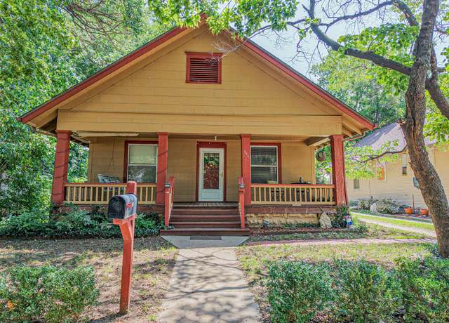 Property at 322 N Washington St, El Dorado, KS 67042, 3 beds, 1 bath
