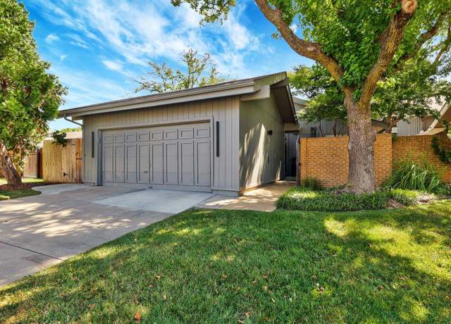 Property at 7700 E 13th St N Unit 42, Wichita, KS 67206, 2 beds, 2.5 baths