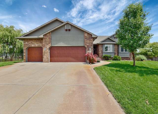 Property at 4871 N Emerald Ct, Maize, KS 67101, 4 beds, 3 baths