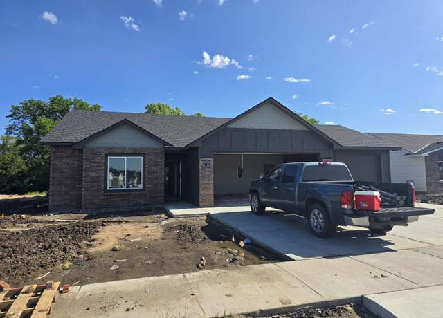 Property at 1114 SE 8th, Newton, KS 67114, 3 beds, 2 baths