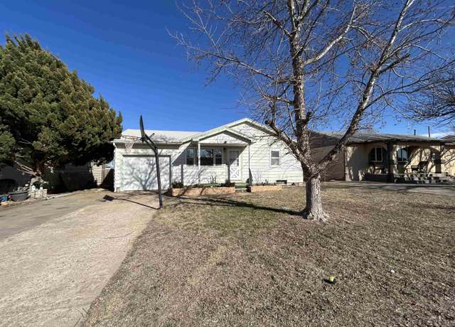 Property at 1117 S New York Ave, Liberal, KS 67901, 3 beds, 1 bath