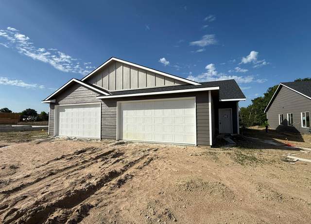Property at 2933 S Bunker Hill Ct, Wichita, KS 67210, 2 beds