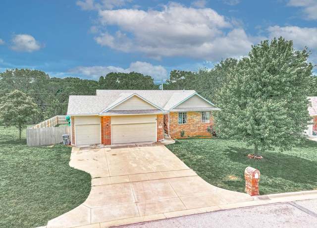 Property at 1201 Forrest Glenn Dr, Arkansas City, KS 67005, 4 beds, 3 baths