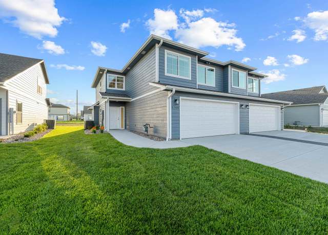 Property at 2748 Amelia, Salina, KS 67401, 3 beds, 3 baths
