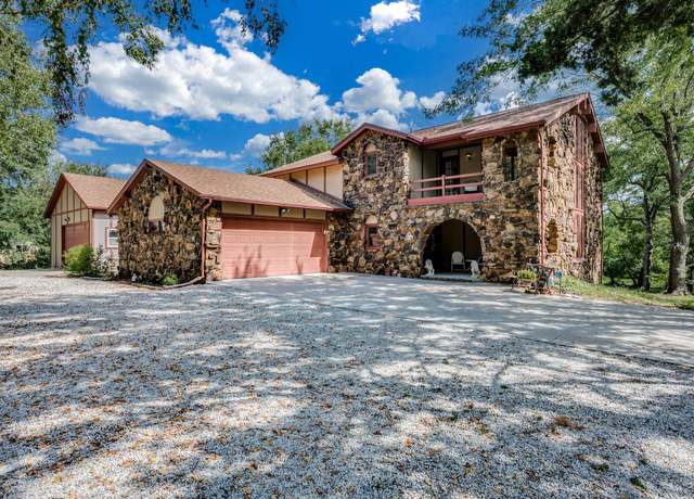 Property at 3 Timothy Ln, Goddard, KS 67052, 4 beds, 3.5 baths