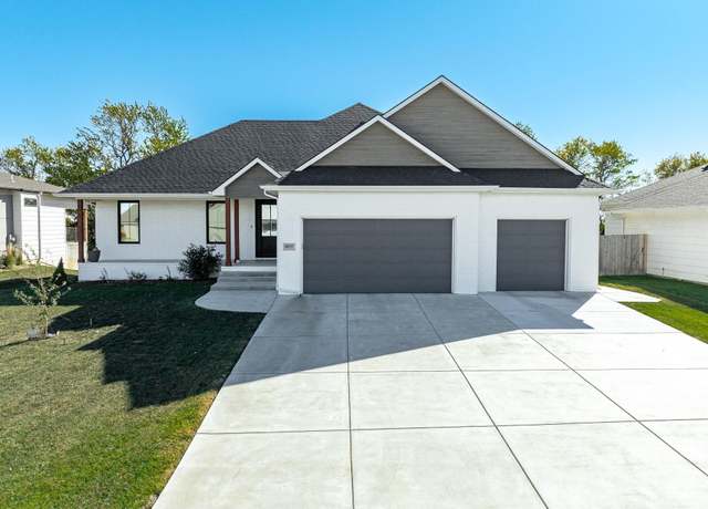 Property at 8537 E Bradford St, Wichita, KS 67210, 5 beds, 3.5 baths