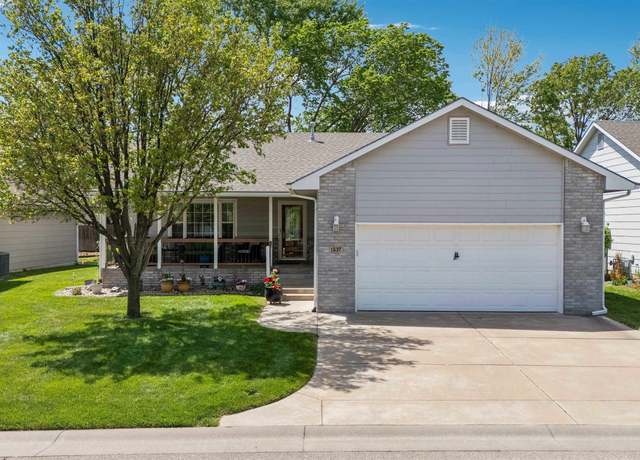 Property at 1537 N Reca St, Wichita, KS 67212, 3 beds, 3 baths