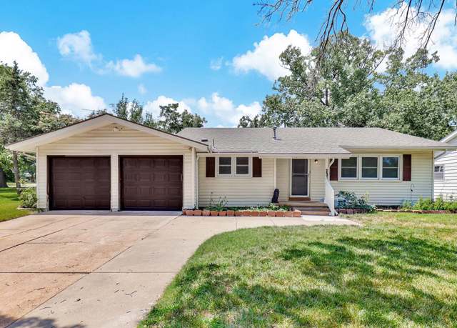 Property at 2631 N Pershing St, Wichita, KS 67220, 4 beds, 2 baths