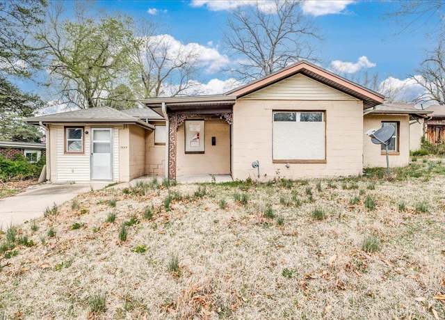 Property at 1547 N Gentry Dr, Wichita, KS 67208, 2 beds, 1 bath
