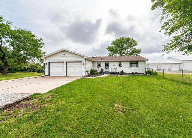 Property at 208 N Zelta, Wichita, KS 67206, 4 beds, 2 baths