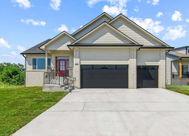Property at 3102 E Sunflower Dr, Derby, KS 67037, 5 beds, 3 baths