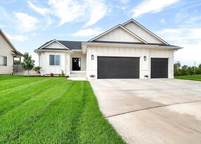 Property at 5413 N Saint Paul Ct, Wichita, KS 67204, 5 beds, 3 baths