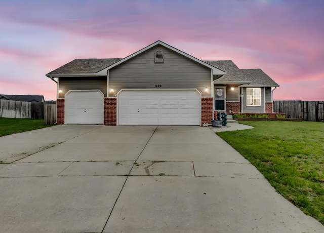 Property at 232 N Salt Creek Ct, Clearwater, KS 67026, 5 beds, 3 baths