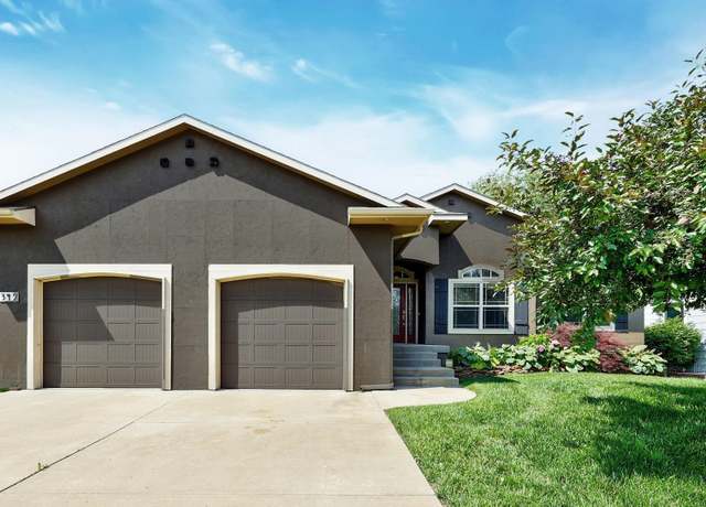 Property at 349 S Grand Mere Ct, Wichita, KS 67230, 4 beds, 3.5 baths