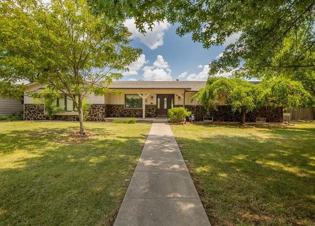Property at 1300 N Rock Rd, Derby, KS 67037, 4 beds, 3 baths