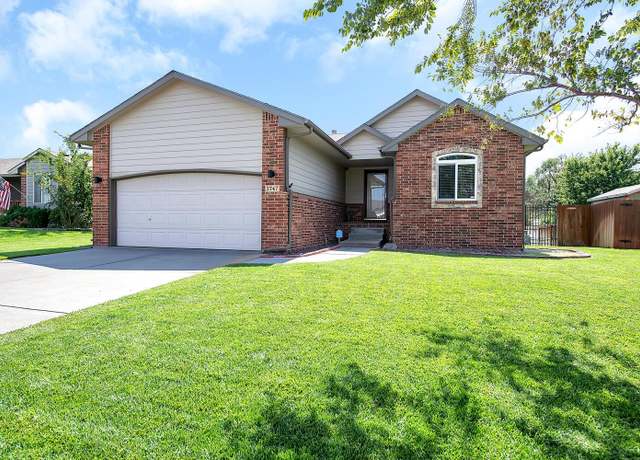 Property at 3747 S Westgate St, Wichita, KS 67215, 3 beds, 3 baths