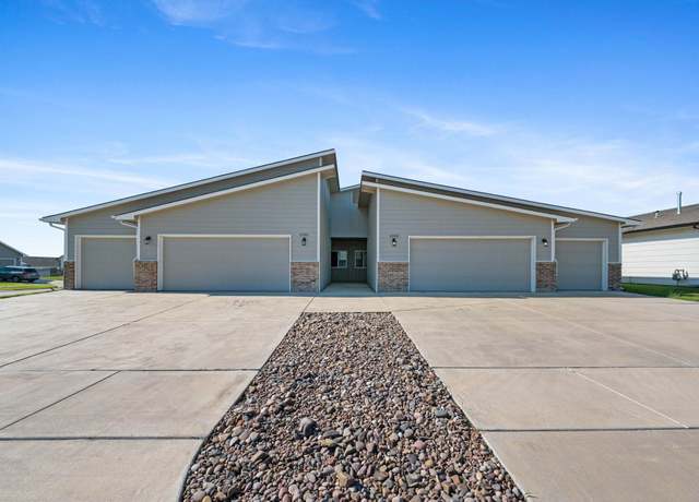 Property at 5283 N Toben Ct, Bel Aire, KS 67226, 3 beds, 2 baths