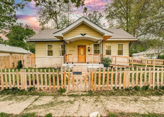 Property at 800 W 2nd Ave, El Dorado, KS 67042, 3 beds, 1 bath