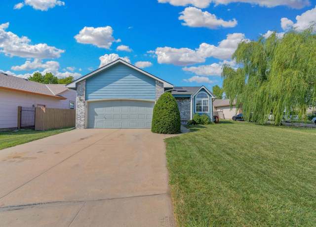 Property at 10806 E Bluestem Cir, Wichita, KS 67207, 5 beds, 3 baths