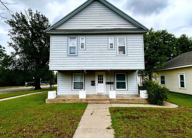 Property at 524 N Oak St, Pratt, KS 67214, 12 beds, 12 baths