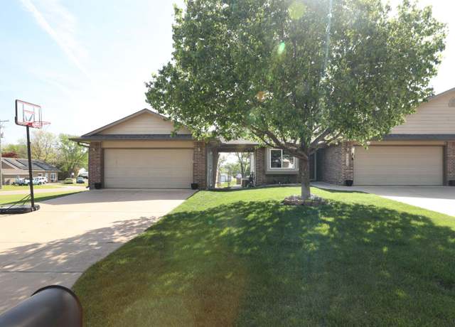 Property at 1220 S High St, El Dorado, KS 67042, 3 beds, 3 baths