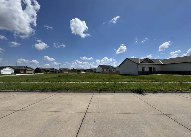 Property at 728 N Redbud, Valley Center, KS 67147