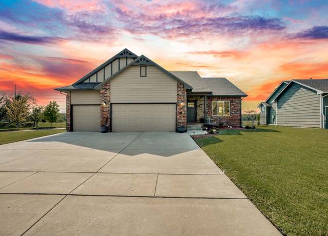 Property at 4803 N Emerald Ct, Maize, KS 67101, 6 beds, 3 baths