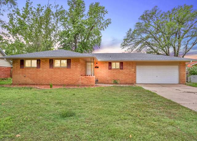 Property at 605 Catalina Dr, Hutchinson, KS 67502, 3 beds, 1.5 baths