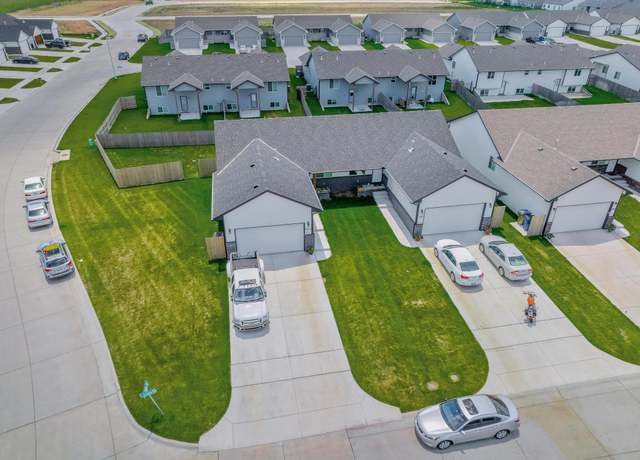 Property at 9001 E Chris St, Bel Aire, KS 67226, 2 beds