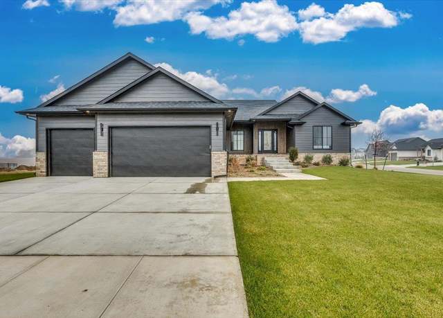 Property at 9713 W Cedar Ln, Maize, KS 67101, 5 beds, 3 baths
